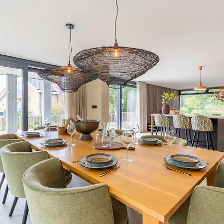 Orchismient 39 - Noordhonck Villa