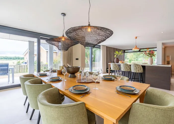 Orchismient 39 - Noordhonck Villa